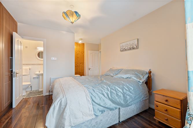 17 Ocean Wave, Aylesbury Park, Sligo, Sligo