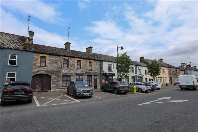 The Square, Castlepollard, Westmeath