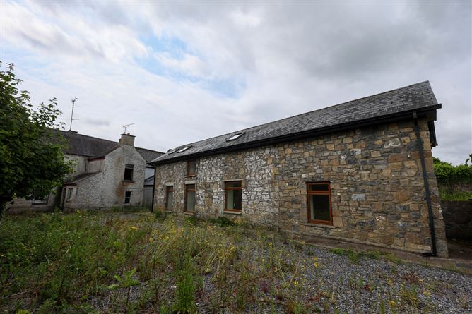 The Square, Castlepollard, Westmeath