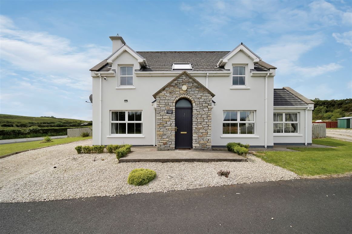 Sand Piper Lodge, 1 Ballymastocker Heights, Portsalon, Co. Donegal