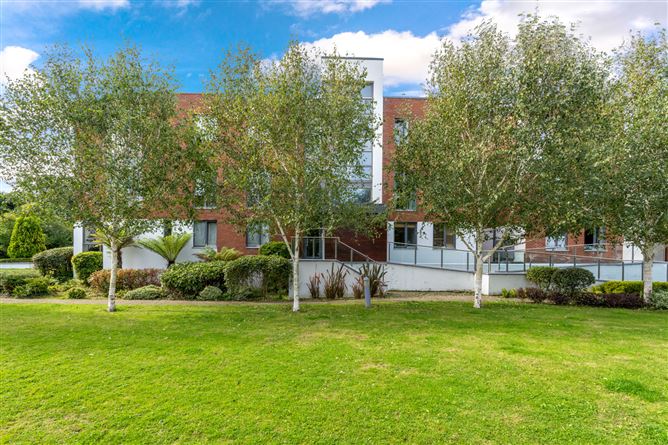 12 The Croft, Parc Na Silla Avenue, Loughlinstown, Dublin 18