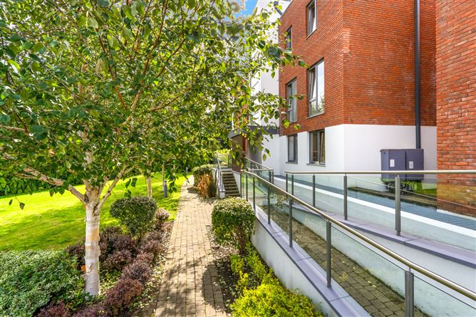 12 The Croft, Parc Na Silla Avenue, Loughlinstown, Dublin 18