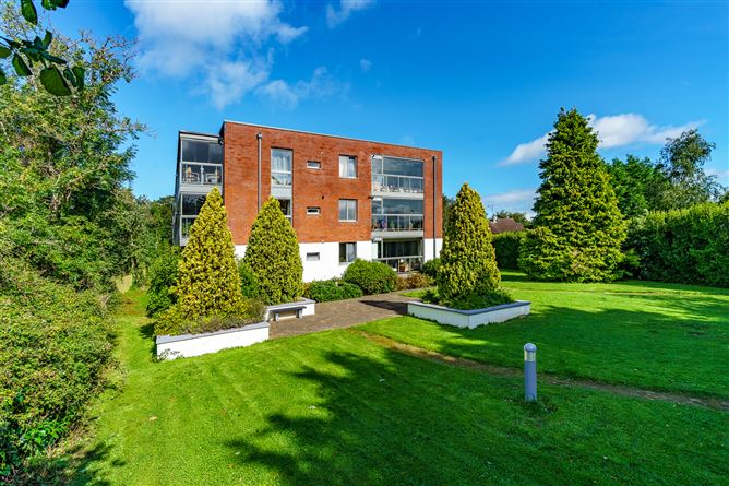 12 The Croft, Parc Na Silla Avenue, Loughlinstown, Dublin 18