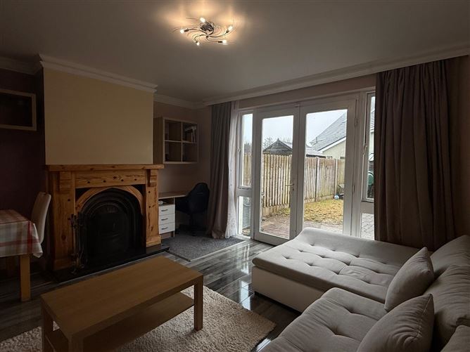 102 Laurel Grove, Tagoat, Wexford