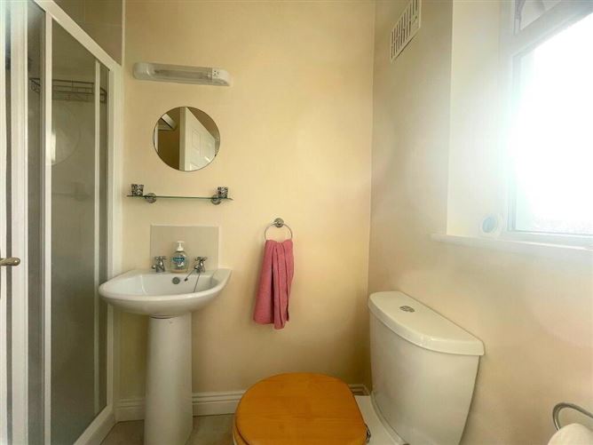 Photo 15 of 21 — 92 Tarmon Manor, Castlerea, Roscommon