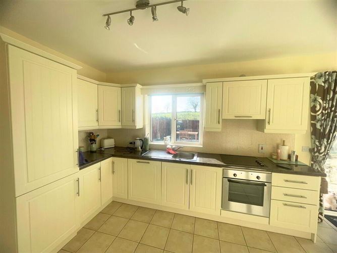 Photo 6 of 21 — 92 Tarmon Manor, Castlerea, Roscommon