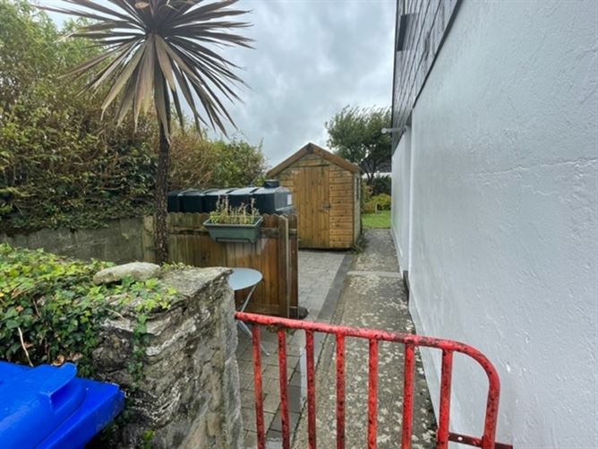 17 Father Bohan Houses, Fanore, Clare