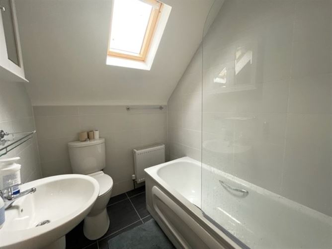 17 Father Bohan Houses, Fanore, Clare