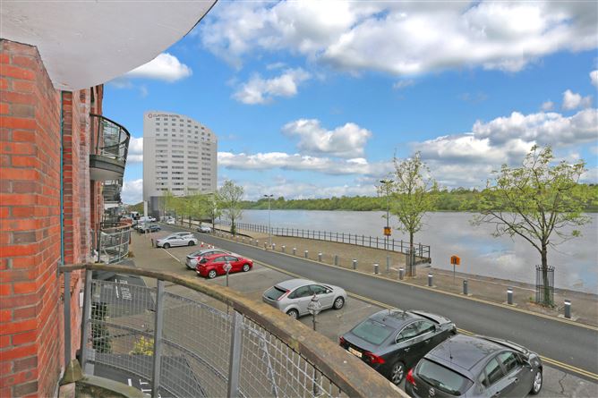 Apt 1, Steamboat Quay, Dock Road, Limerick