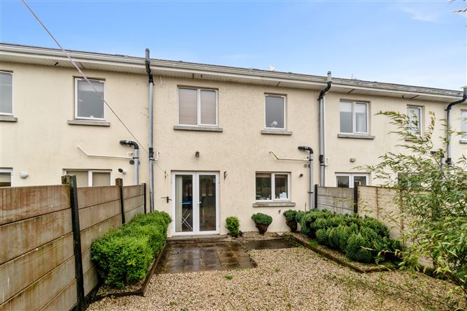 4 The Crescent, Oranhill, Oranmore, Galway