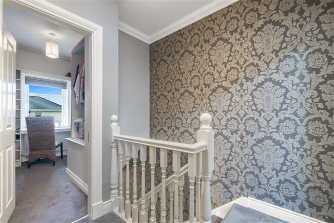 4 The Crescent, Oranhill, Oranmore, Galway