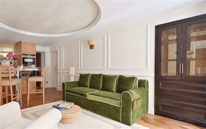 Walnut & Velvet,Paris,Île-de-France,France