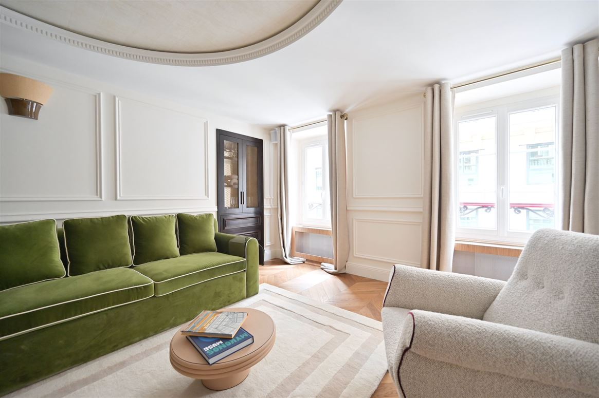 Walnut & Velvet,Paris,Île-de-France,France