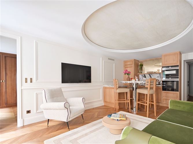 Walnut & Velvet,Paris,Île-de-France,France