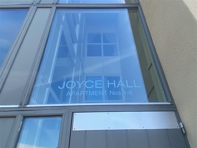 4 Joyce Hall, Carrickmines Wood, Carrickmines, Dublin 18