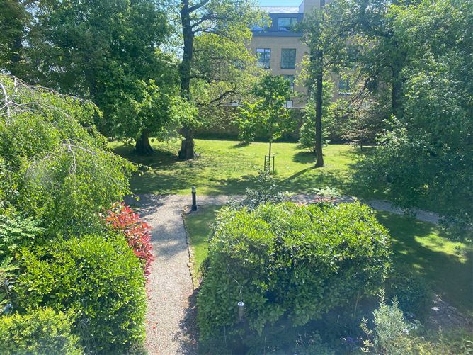 4 Joyce Hall, Carrickmines Wood, Carrickmines, Dublin 18