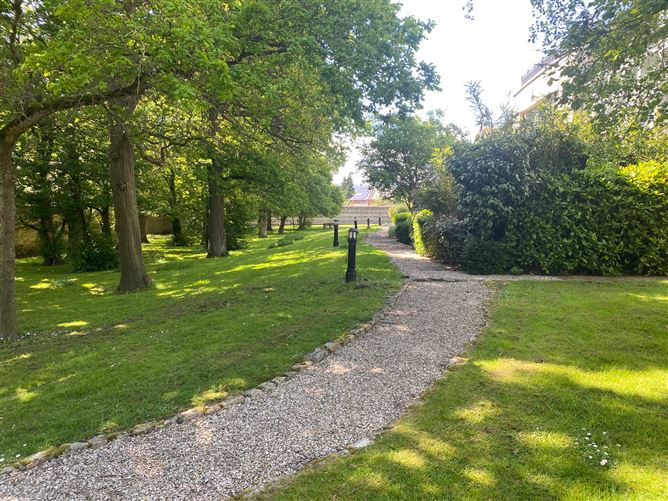 4 Joyce Hall, Carrickmines Wood, Carrickmines, Dublin 18