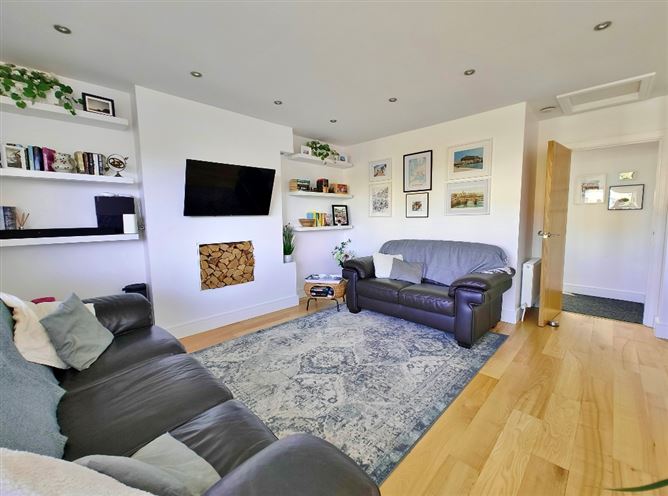 18 Olcovar, Shankill, Dublin 18