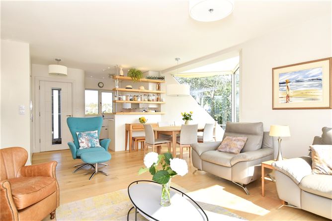 2 Gleann Eorna, Cois Cuain, Salthill, Galway
