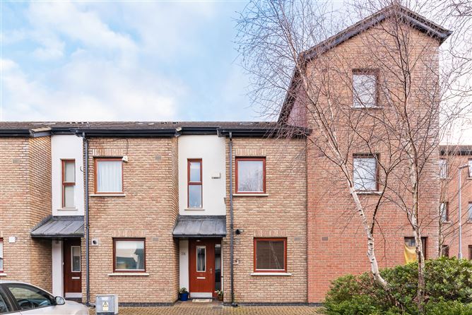 76 Hunters Walk Hunterswood, Ballycullen, Dublin 24