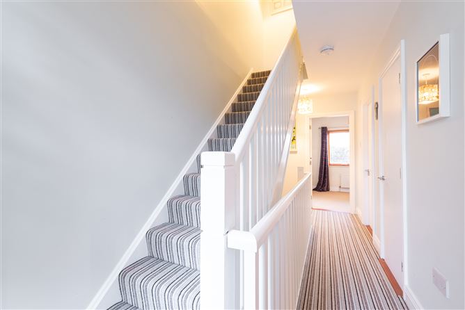76 Hunters Walk Hunterswood, Ballycullen, Dublin 24