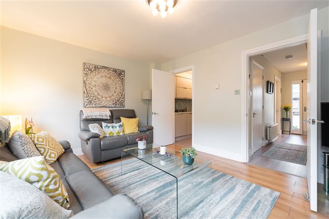 76 Hunters Walk Hunterswood, Ballycullen, Dublin 24