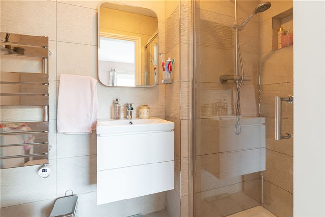 76 Hunters Walk Hunterswood, Ballycullen, Dublin 24