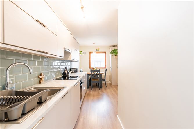 76 Hunters Walk Hunterswood, Ballycullen, Dublin 24