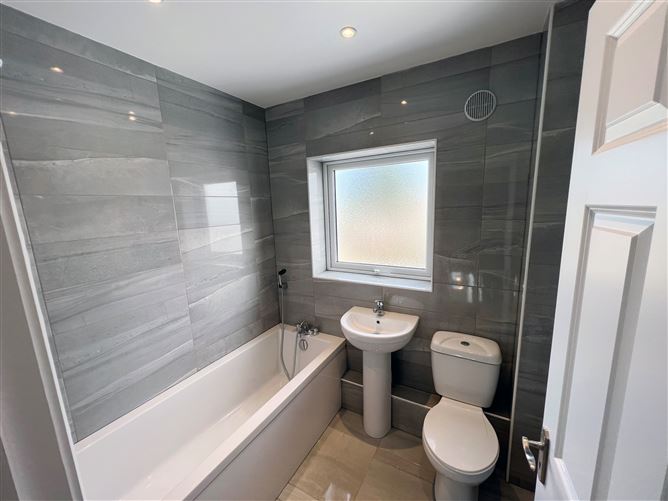Photo 11 of 25 — 42 Drumcairn Drive, Fettercairn, Tallaght, Dublin 24