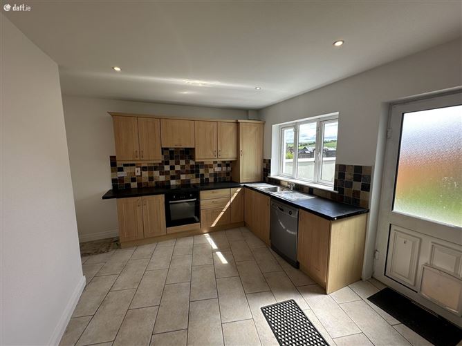 13 Hillcrest Court, Riverstick, Cork