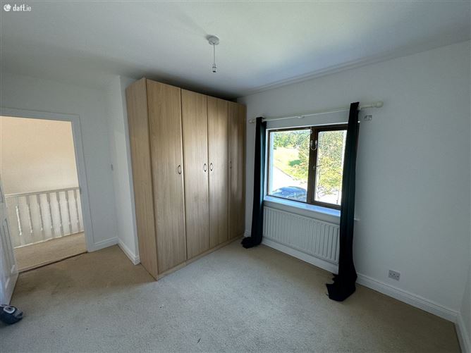 13 Hillcrest Court, Riverstick, Cork