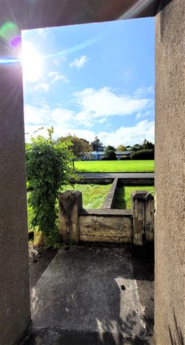 25 St Marys Crescent, Westport, Mayo