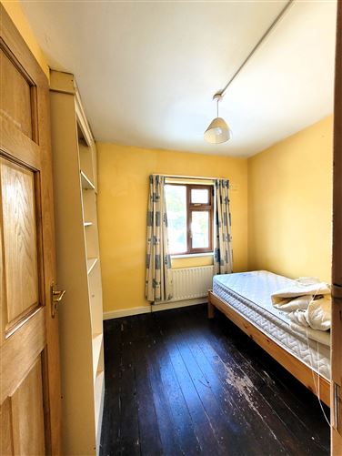 25 St Marys Crescent, Westport, Mayo
