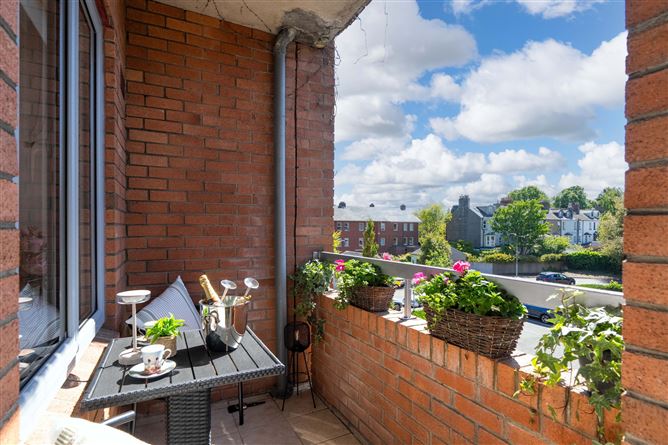 225 Cowper Downs, Rathmines, Dublin 6