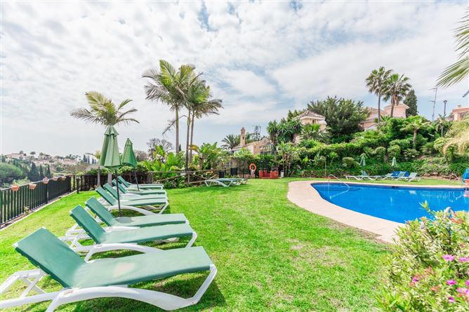 Spain, Marbella, Nueva Andalucia - COSTA-01015P