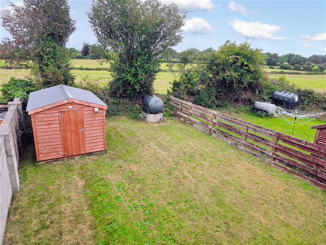8 Aherlow, Heights, Tipperary Town, Co. Tipperary