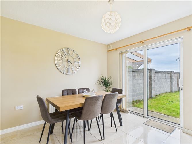 8 Aherlow, Heights, Tipperary Town, Co. Tipperary