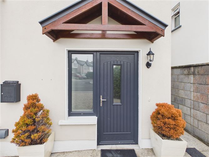 82 Baunoge, Loughrea, Co. Galway