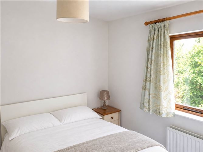 8 Saint Helier`s Copse, Stillorgan Park, Blackrock, County Dublin