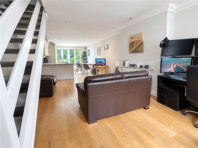 8 Saint Helier`s Copse, Stillorgan Park, Blackrock, County Dublin