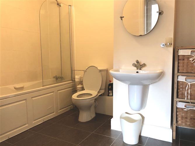Ballintyre Grove, Ballinteer, Dublin 16