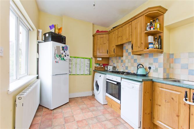 68 Larkfield Grove, Terenure, Dublin 6W