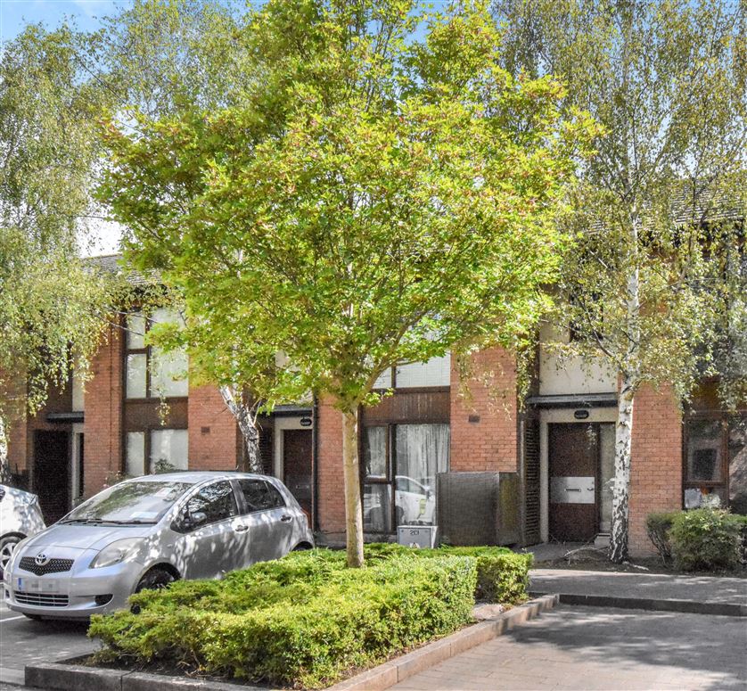 7 Castlegate Elms, Adamstown, Dublin Property Partners O'Brien Swaine 4722154 MyHome.ie