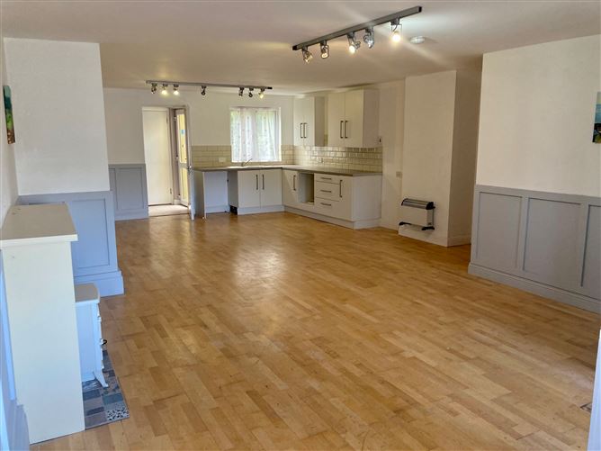 Upper Main Street, Athboy, Meath