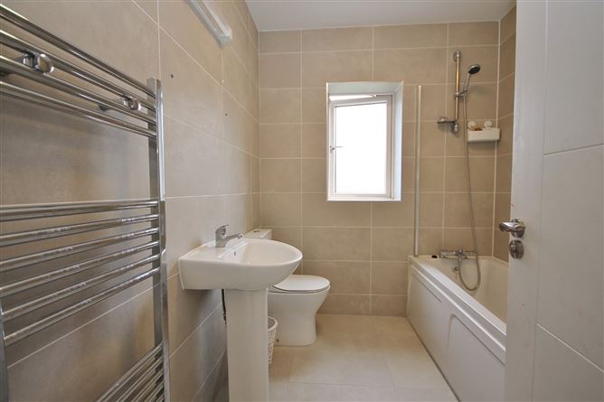 37 Shackleton Drive, Lucan, Co. Dublin