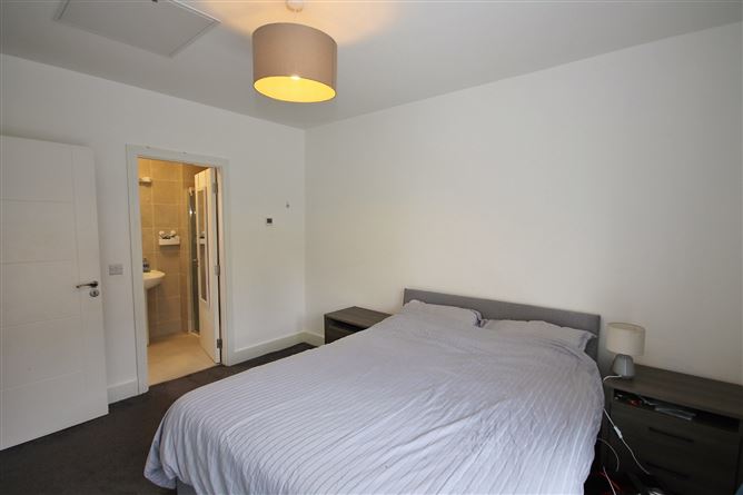 37 Shackleton Drive, Lucan, Co. Dublin