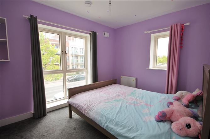 37 Shackleton Drive, Lucan, Co. Dublin
