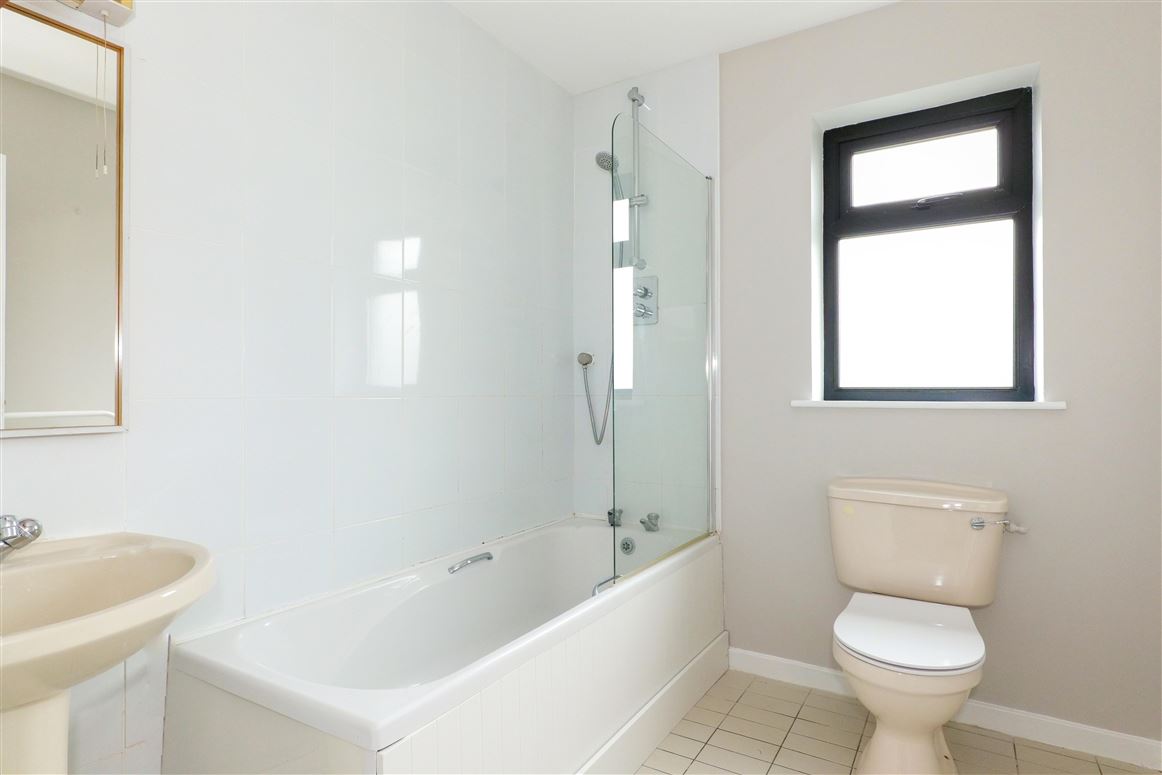 3 Cappanaveagh, Salthill, Galway