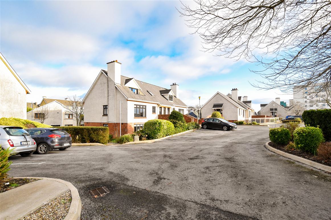 3 Cappanaveagh, Salthill, Galway