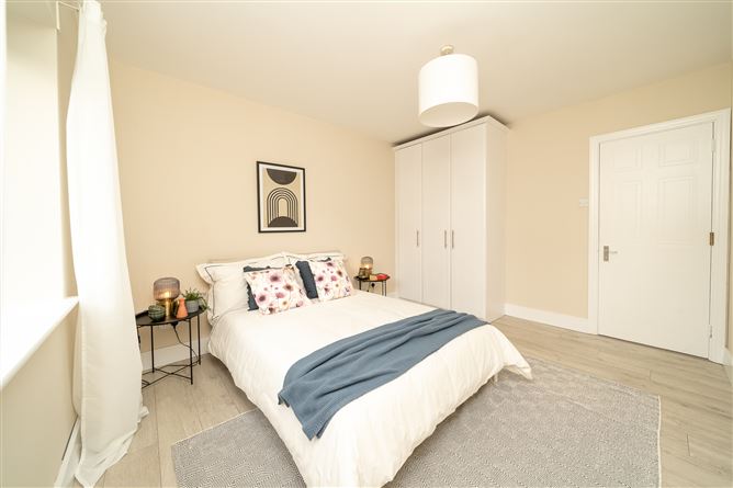 211 Hampton Square, Navan Road, Dublin 7